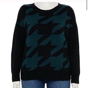 EVRI gorgeous sweater!